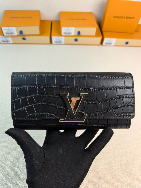 Louis Vuitton Wallet ID:20260806-220